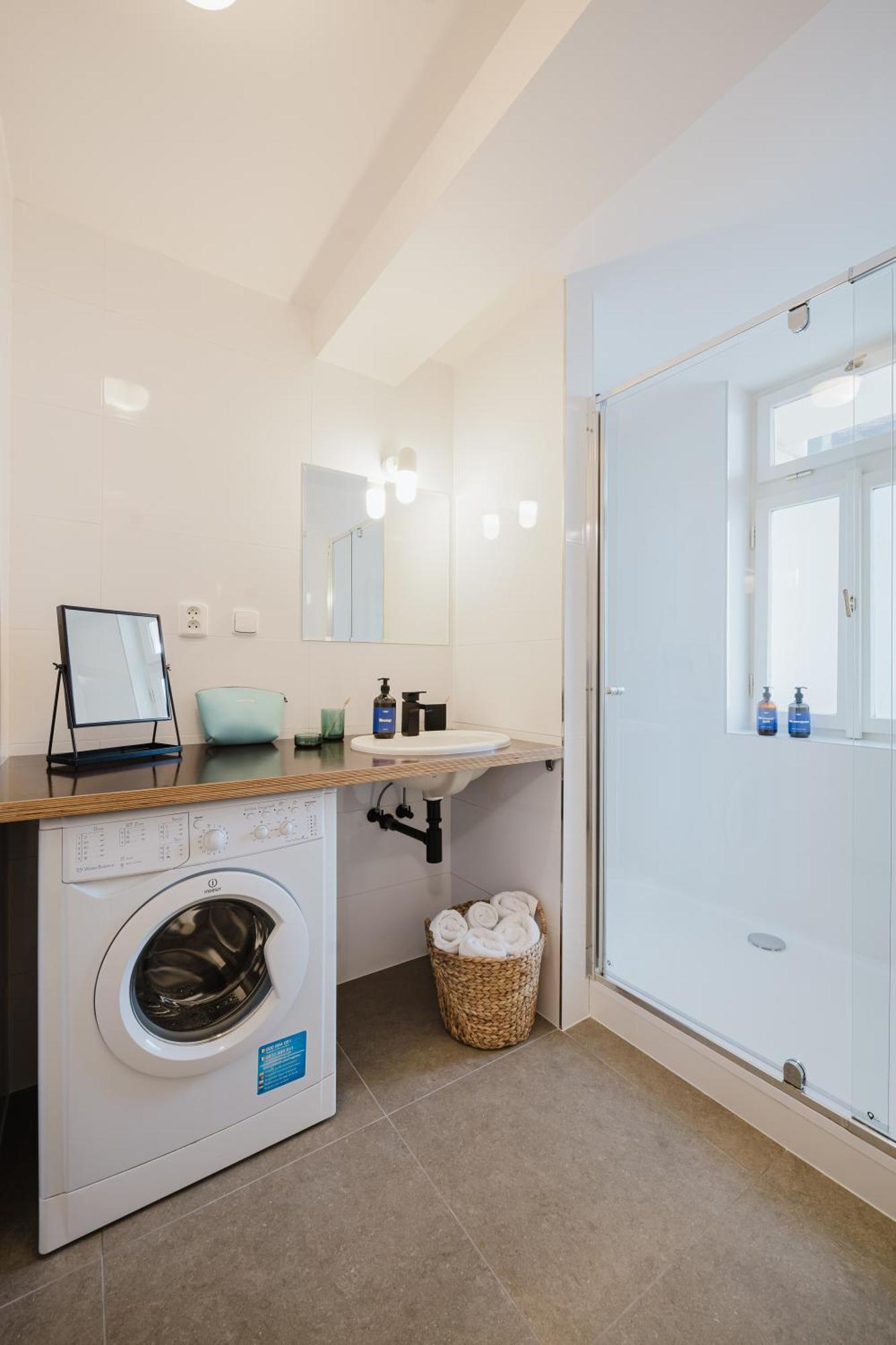 Appartamento Days - Attic Loft - Work Space - Private Parking Praga